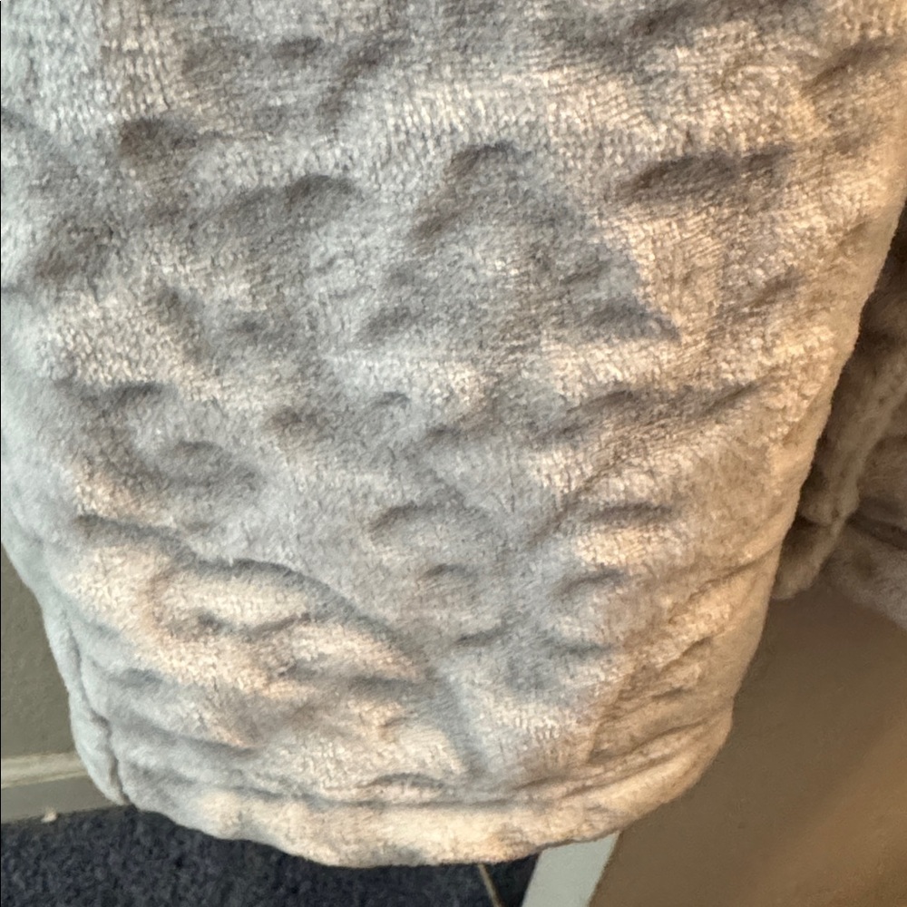 Charter Club Robe. - Picture 7 of 13